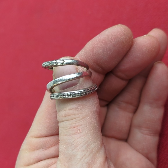 Clyde Duneier 925 Silver Stacked Rings, Set of Three. - Picture 4 of 7